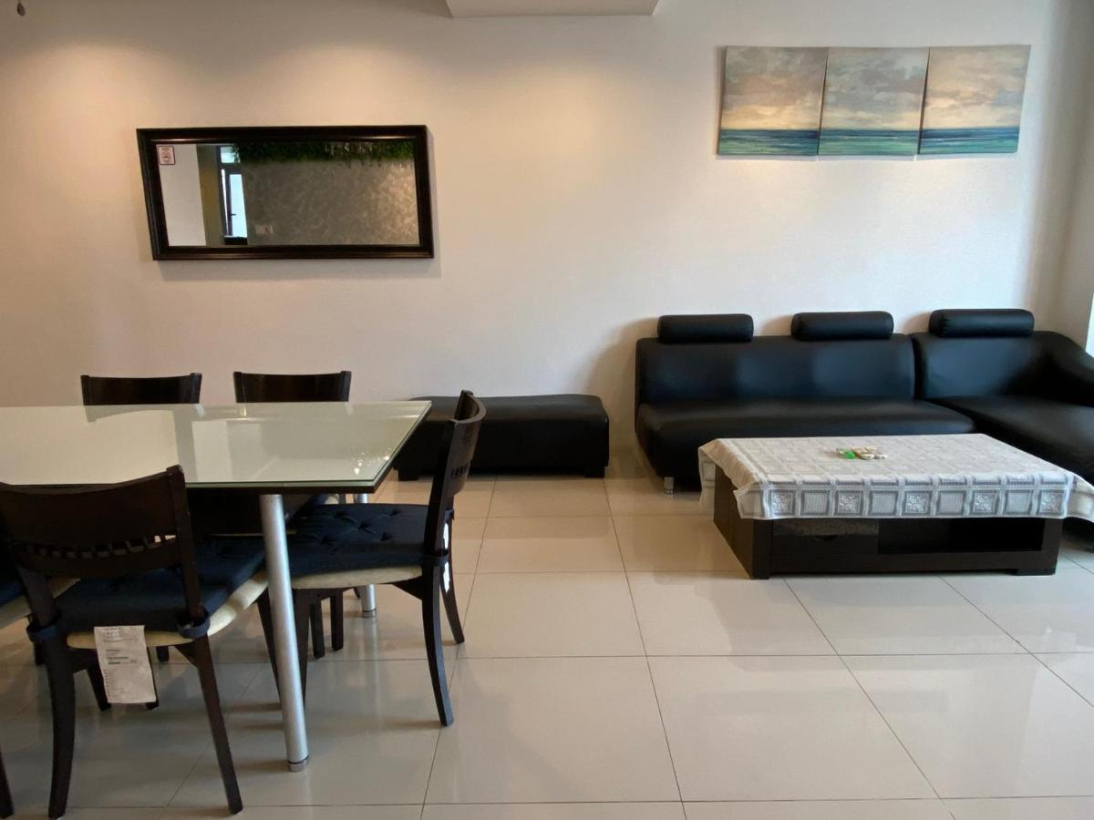 شقة Spacious 3R,2R,Studio 5Min Walk To Time Square,Lalaport, Pool,Gym,Wifi كوالالمبور المظهر الخارجي الصورة
