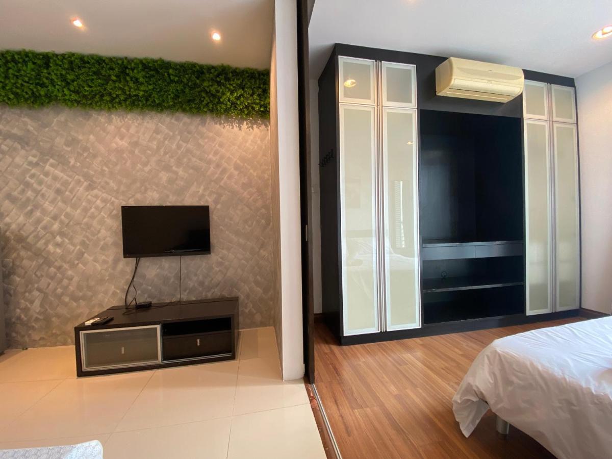 شقة Spacious 3R,2R,Studio 5Min Walk To Time Square,Lalaport, Pool,Gym,Wifi كوالالمبور المظهر الخارجي الصورة