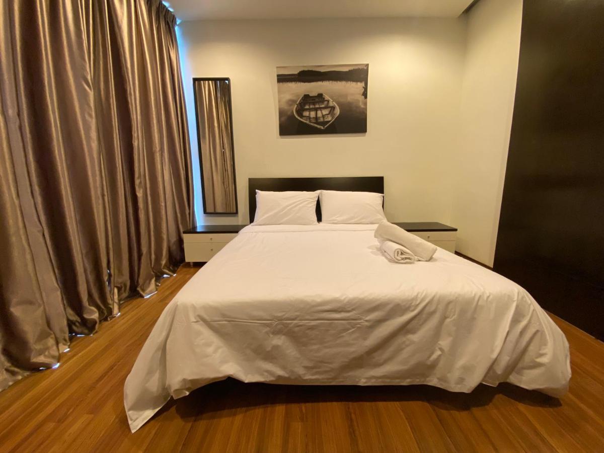 شقة Spacious 3R,2R,Studio 5Min Walk To Time Square,Lalaport, Pool,Gym,Wifi كوالالمبور المظهر الخارجي الصورة