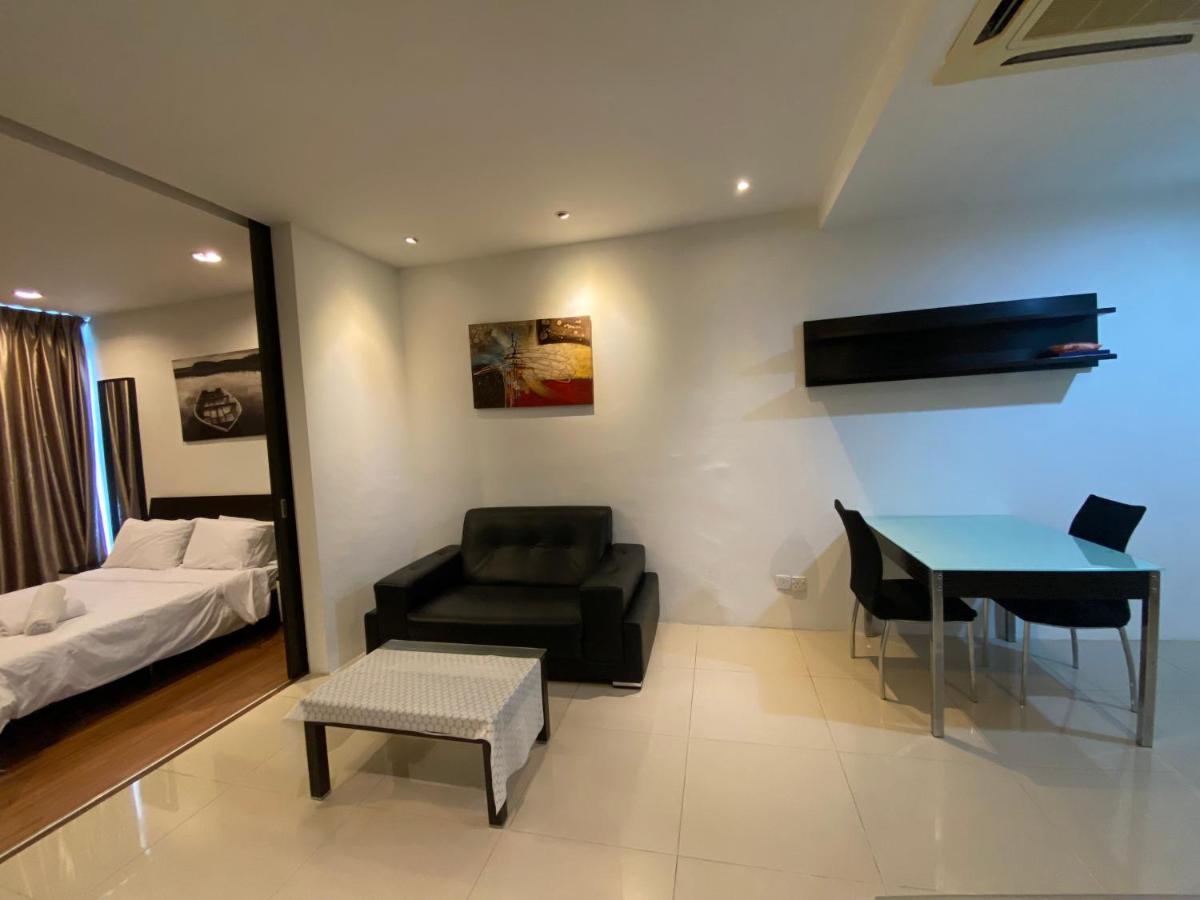 شقة Spacious 3R,2R,Studio 5Min Walk To Time Square,Lalaport, Pool,Gym,Wifi كوالالمبور المظهر الخارجي الصورة